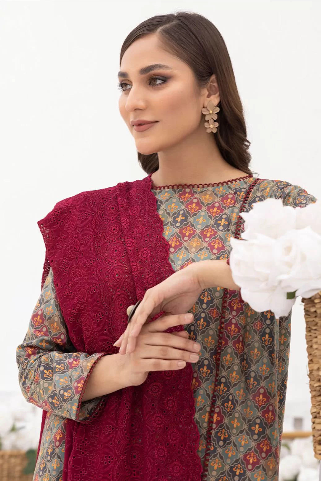 Mahee's By Riaz Arts 3 Piece Stitched Suit - 05