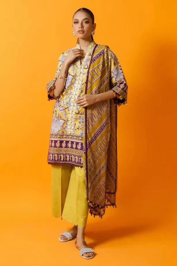 3 Piece Stitched Suit By Sana Safinaz Mahay - 15