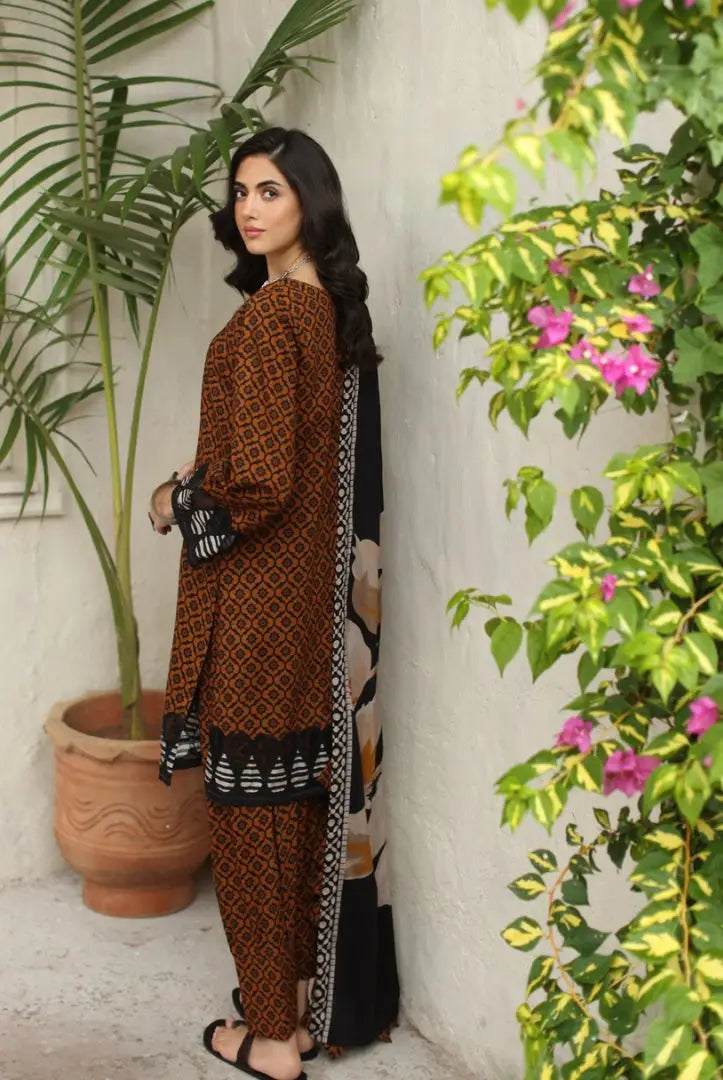 3 Piece Stitched Embroidered Linen Shawl Suits From Virsa By Charizma - 07