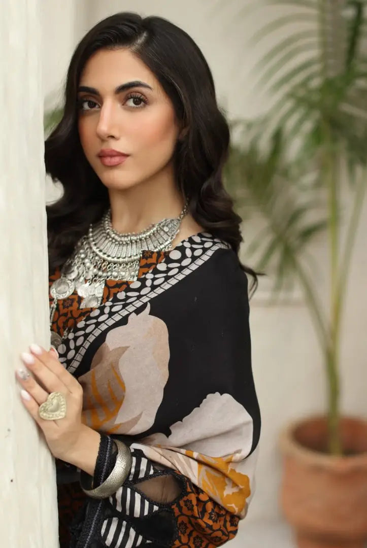 3 Piece Stitched Embroidered Linen Shawl Suits From Virsa By Charizma - 07