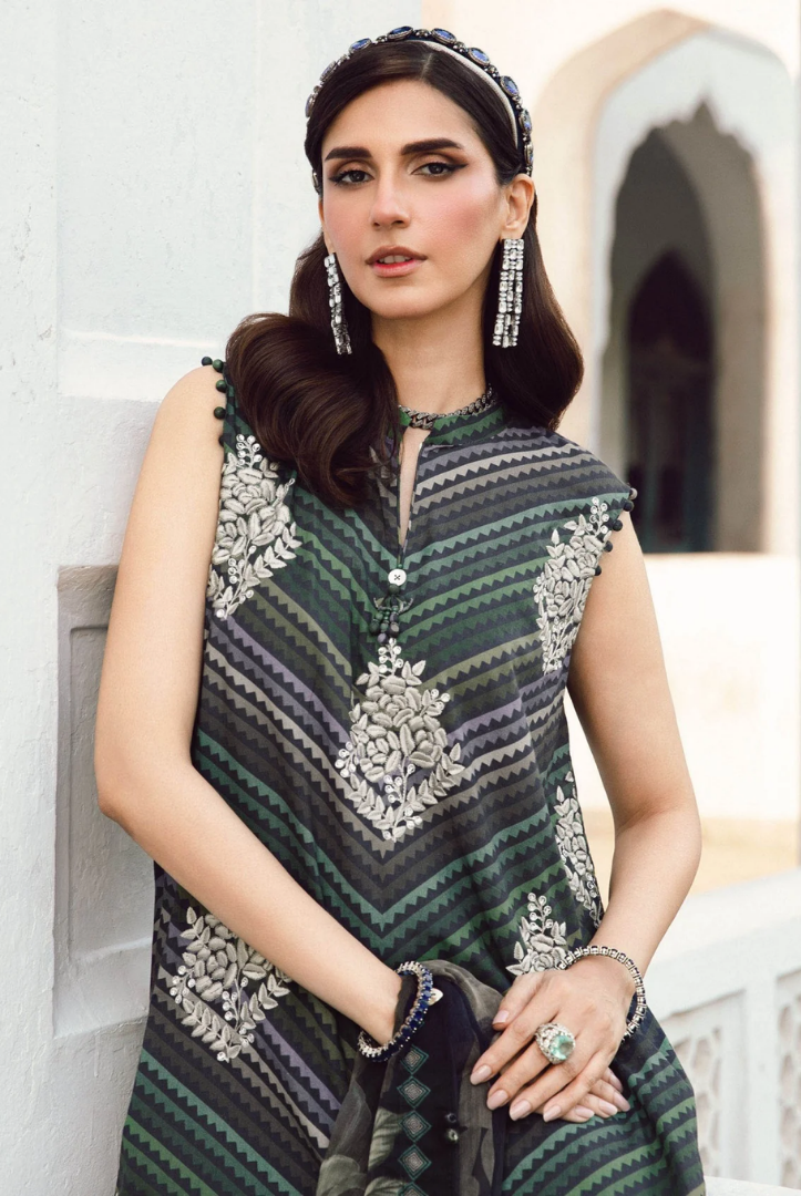 3 Piece Stitched Embroidered Linen Rani Mahal by Maria B M prints Fall Edit'25 Winter Collection MB25FE-5A