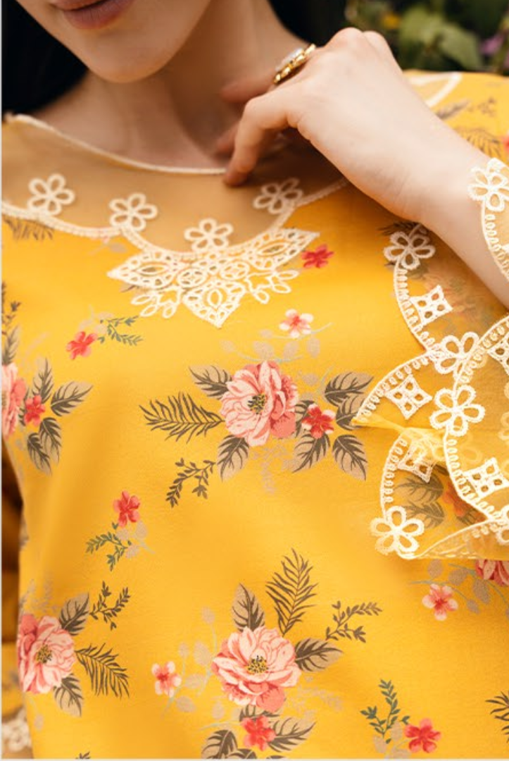 2 Piece Stitched Embroidered Cambric Lawn Suit From Minsk By Esra - 04