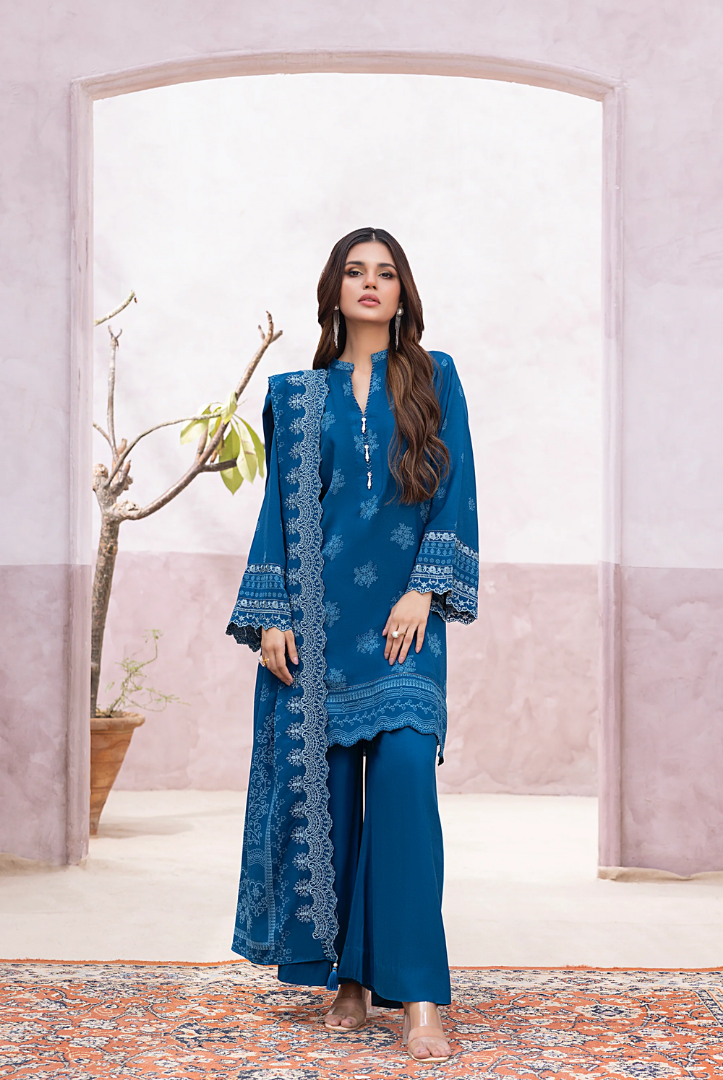 3 Piece Stitched Winter Essentials By LSM Lakhany Embroidered Cashmi Wool LG-SG-0019-B